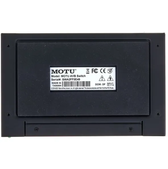 MOTU AVB Switch