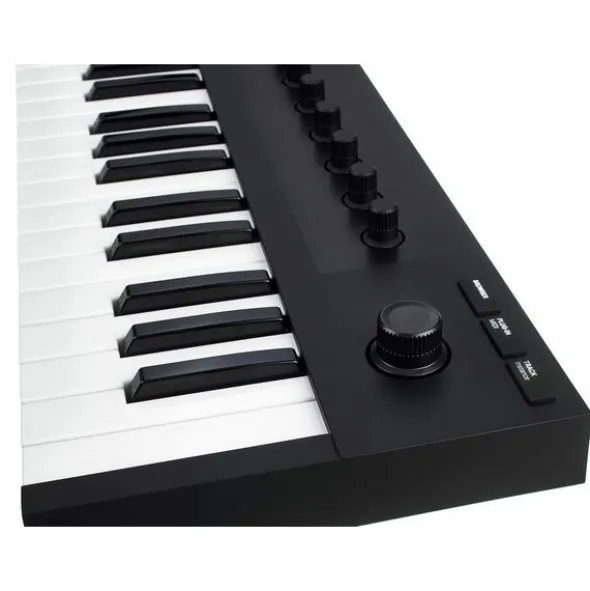 Native Instruments Komplete Kontrol M32