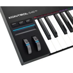 Native Instruments Kontrol S49 MK3 Komplete 26