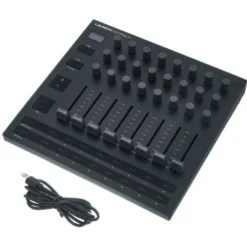Novation Launch Control XL 3 Bag Bundle