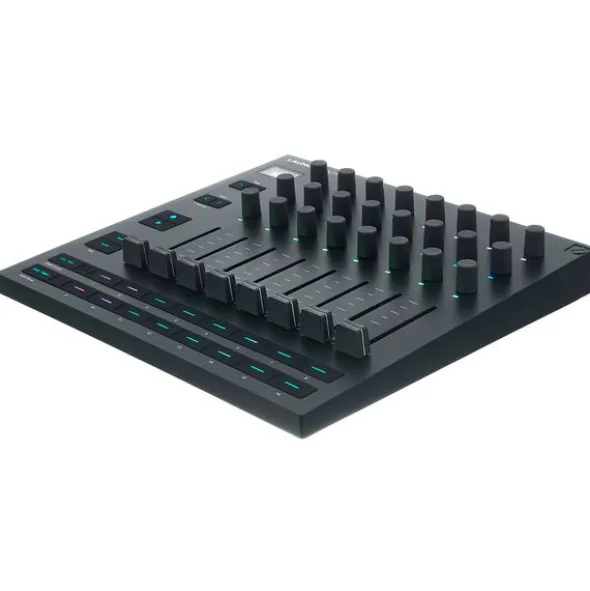Novation Launch Control XL 3 Bag Bundle