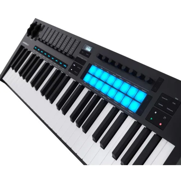 Novation Launchkey 49 MK4