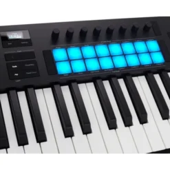 Novation Launchkey 37 MK4