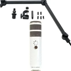 Rode Podcaster Table Bundle