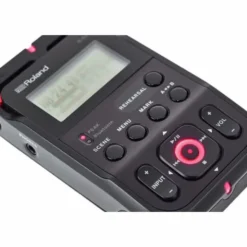 Roland R-07 black