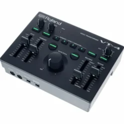 Roland VT-4