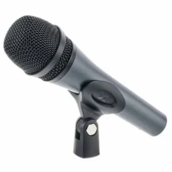 Sennheiser E835