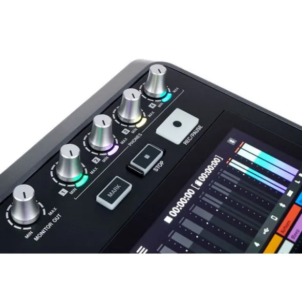 Tascam Mixcast 4 Bag Bundle