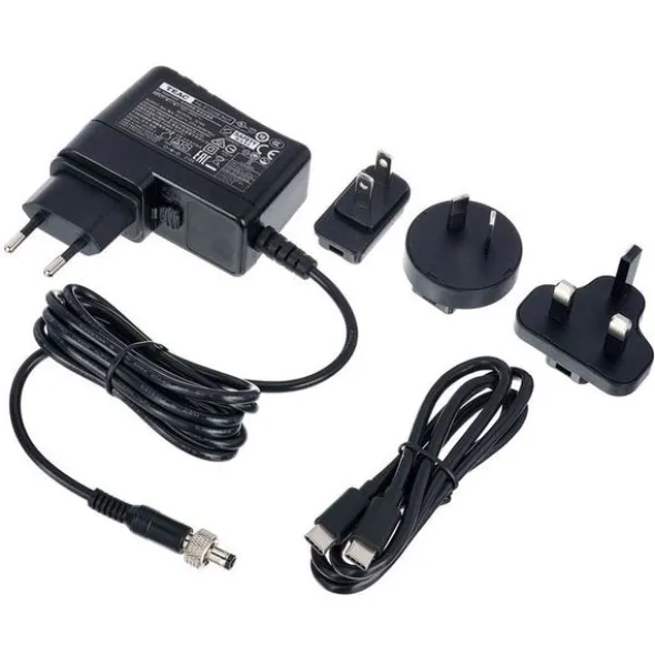 Tascam Mixcast 4 Bag Bundle