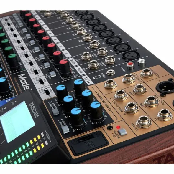 Tascam Model 16