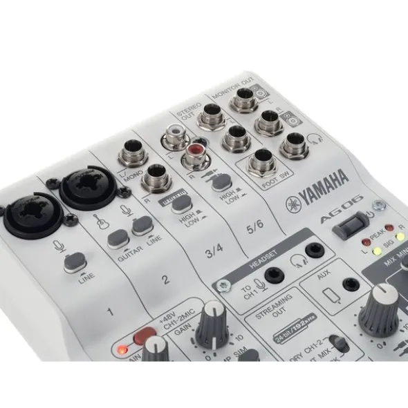 Yamaha AG06 MK2 WH