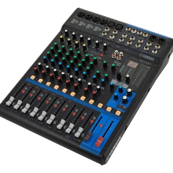 Yamaha MG12 XU Case Bundle