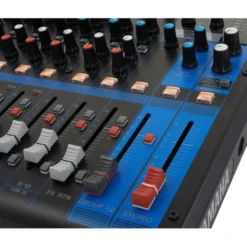 Yamaha MG12 XU Case Bundle