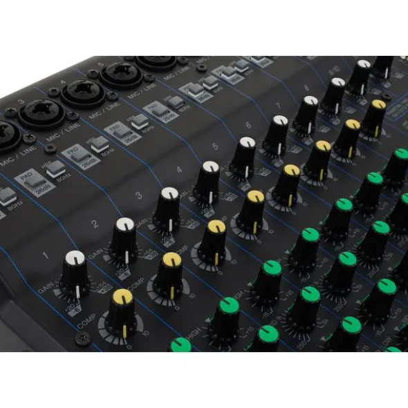Yamaha MG16XU Case Bundle