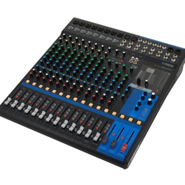 Yamaha MG16XU Case Bundle