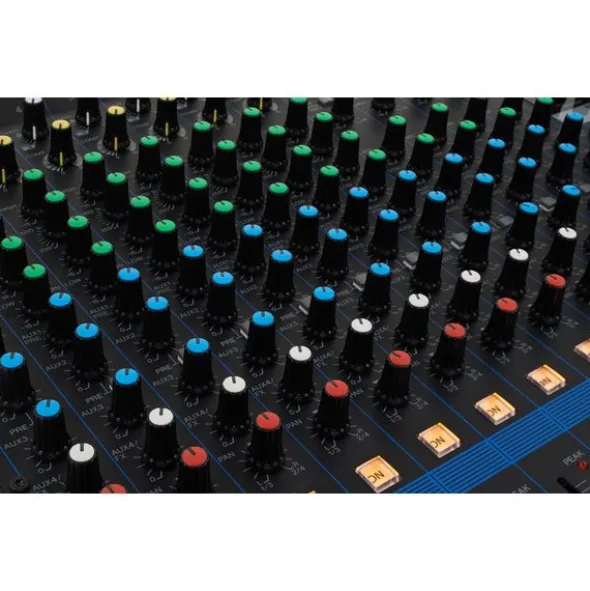 Yamaha MG16XU Case Bundle