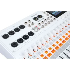 Yamaha MGX16V WH Case Bundle