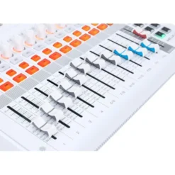 Yamaha MGX12 WH Case Bundle