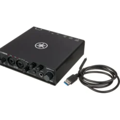 Yamaha URX22C