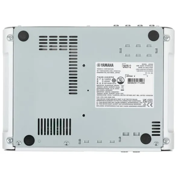 Yamaha URX44 WH
