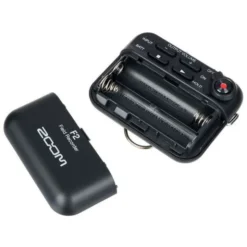 Zoom F2